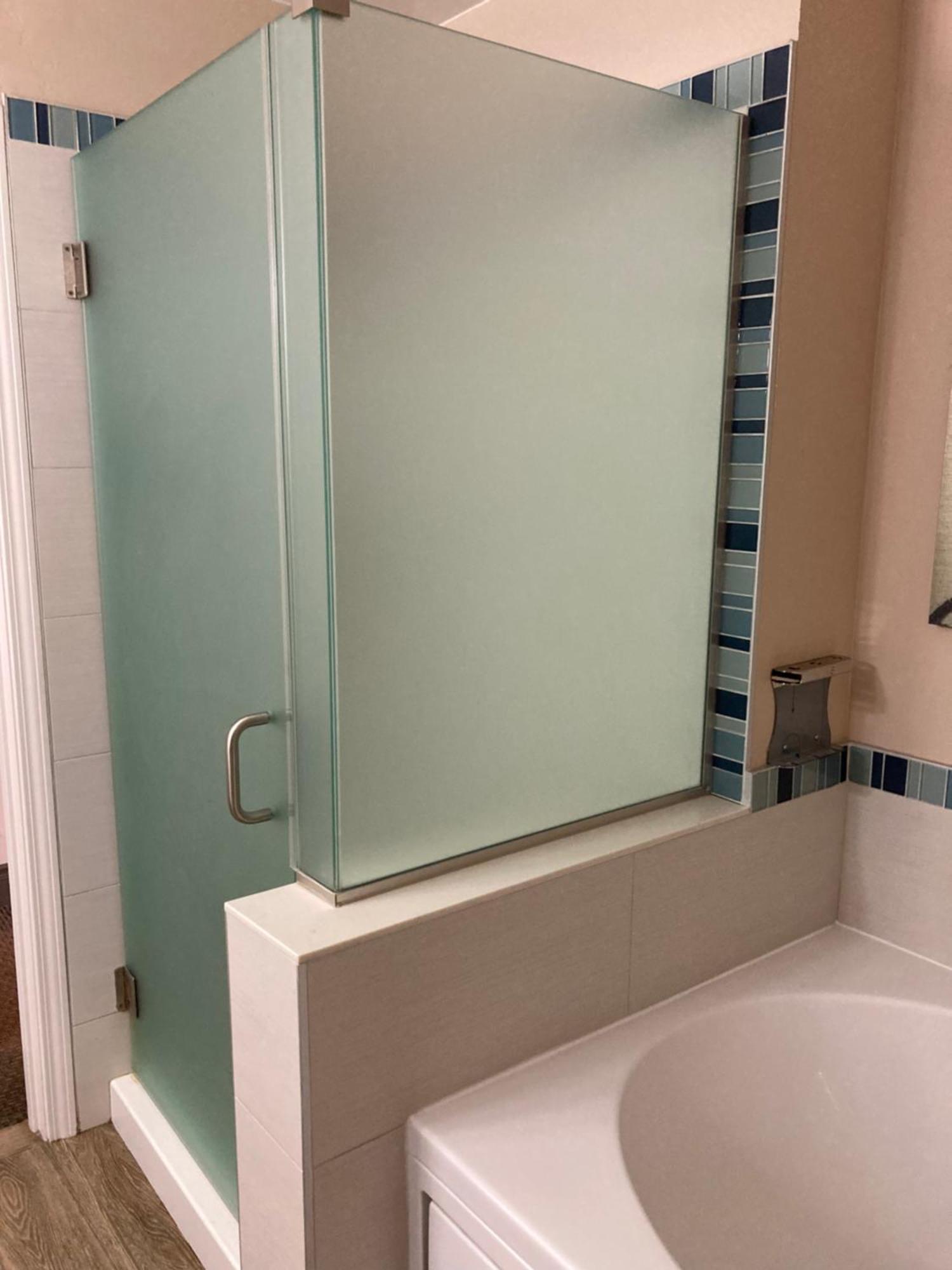 Sand Pebbles Inn Камбрия Екстериор снимка